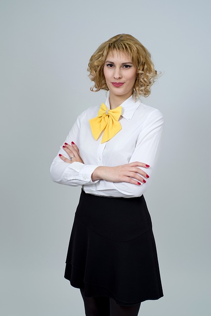 prekrižene ruke samo grljenje